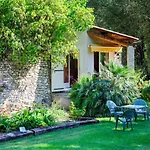 La Campagne St Lazare - Restaurant D'hotes Piscine & Spa 招待所