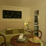 La Campagne St Lazare - Restaurant D'hotes Piscine & Spa 招待所 3*
