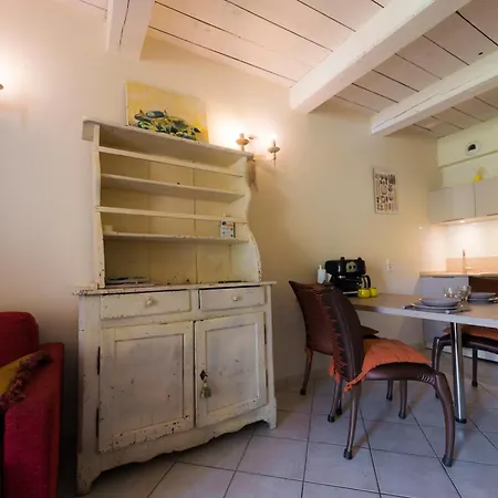 La Campagne St Lazare - Restaurant D'hotes Piscine & Spa Forcalquier