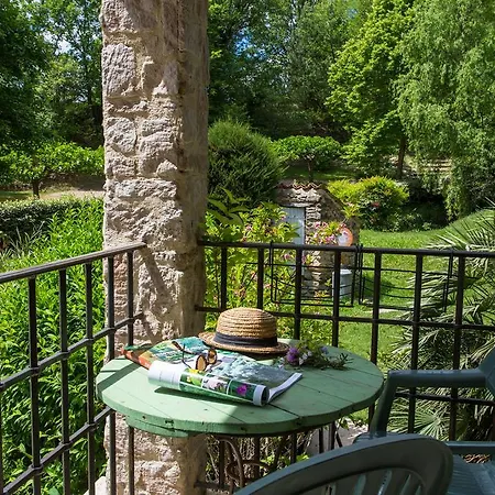 La Campagne St Lazare - Restaurant D'hotes Piscine & ゲストハウス 3*