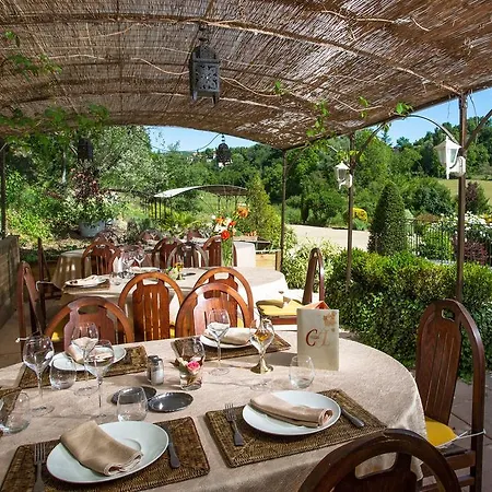 La Campagne St Lazare - Restaurant D'hotes Piscine & Spa Gæstehus