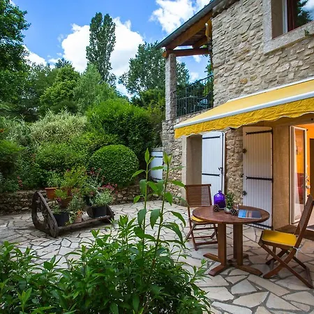 La Campagne St Lazare - Restaurant D'hotes Piscine & Spa Гостевой дом