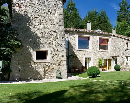 La Campagne St Lazare - Restaurant D'hotes Piscine & Forcalquier