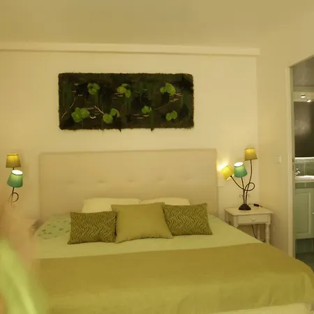 La Campagne St Lazare - Restaurant D'hotes Piscine & Spa 3* Форкалькье