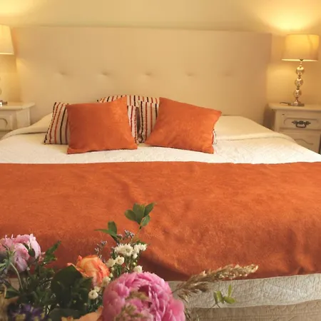 La Campagne St Lazare - Restaurant D'hotes Piscine & Spa Gæstehus Forcalquier