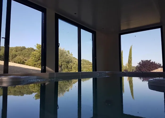 La Campagne St Lazare - Restaurant D'hotes Piscine & Spa Guest house Forcalquier