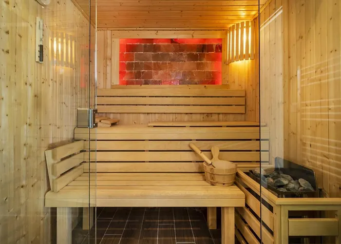 La Campagne St Lazare - Restaurant D'hotes Piscine & Spa Forcalquier