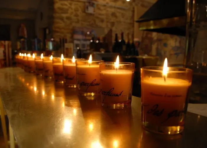 La Campagne St Lazare - Restaurant D'hotes Piscine & Spa 3* Forcalquier