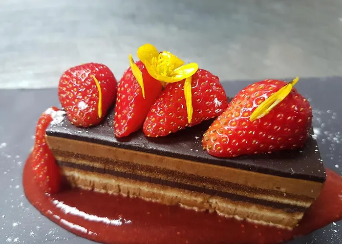 La Campagne St Lazare - Restaurant D'hotes Piscine & Spa