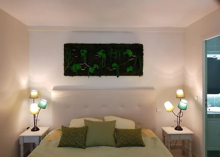 La Campagne St Lazare - Restaurant D'hotes Piscine & Spa Forcalquier